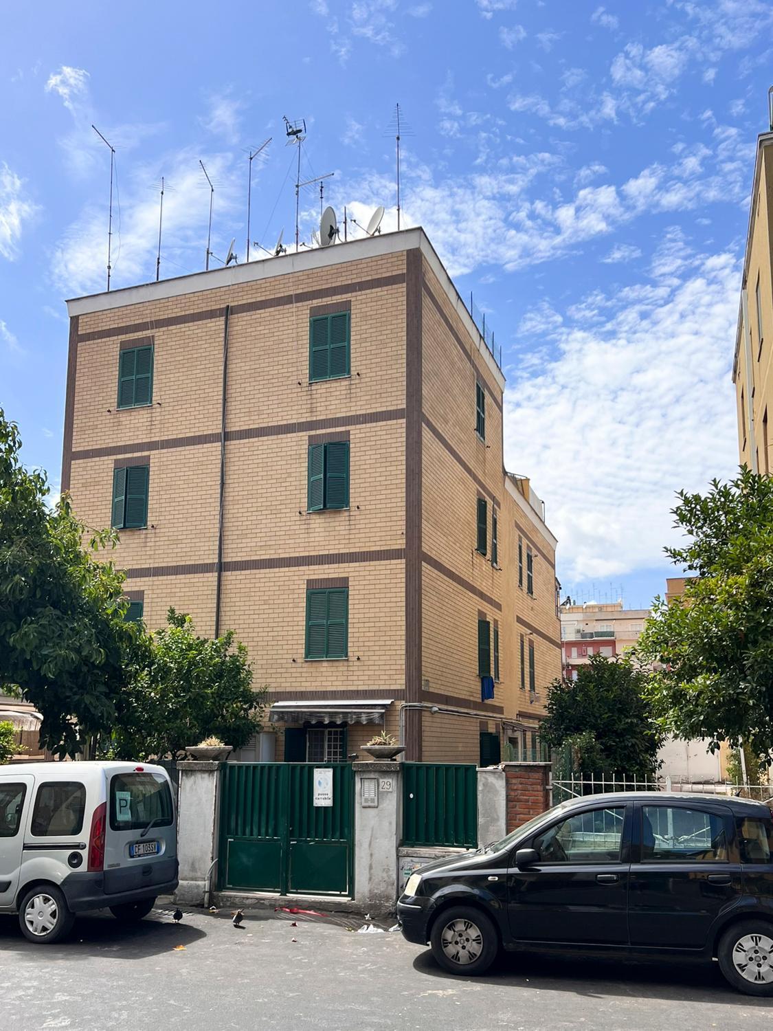Ferienwohnung Attico Urbano Terrazza Su Roma Metro A Cornelia Exterior foto